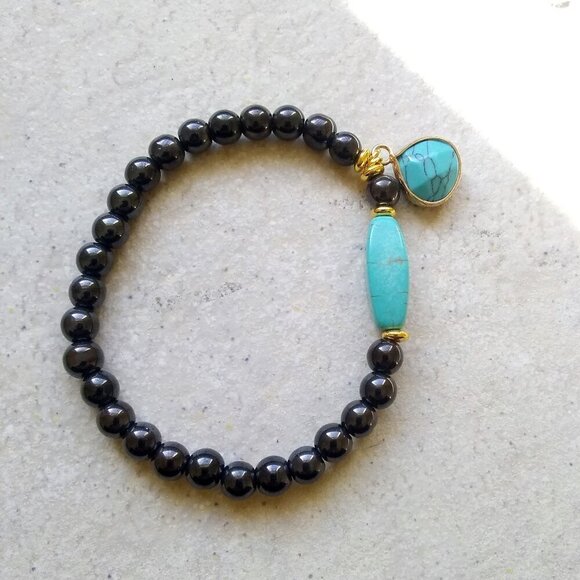 Playful, Snazzy & Hip! Western Wear Beaded Stretch Bracelet ~ Black & Turquoise - Picture 4 of 6